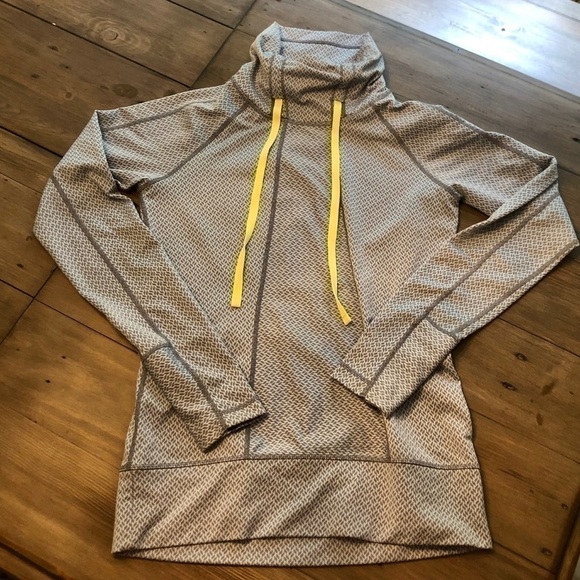 𝅺AVALANCHE cowl neck - Picture 1 of 3